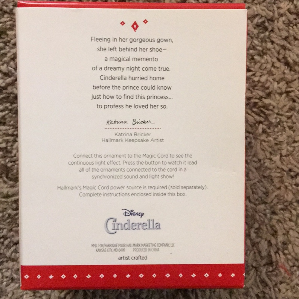 The clock strikes 12! Hallmark ornament - Picture 2 of 3